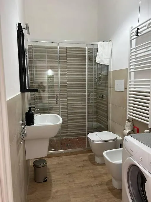 Apartment Casa Sandrili First, Central Station Naples